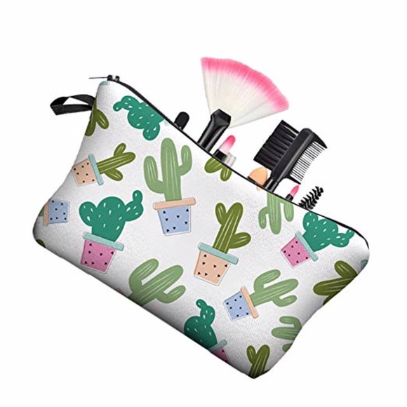 Other - Adorable Cactus Clutch/Makeup Bag NWT